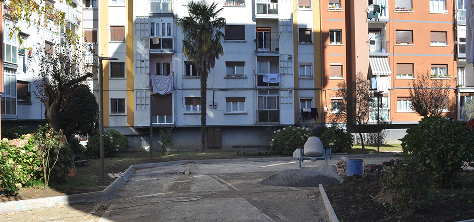 Auzo Plaza.